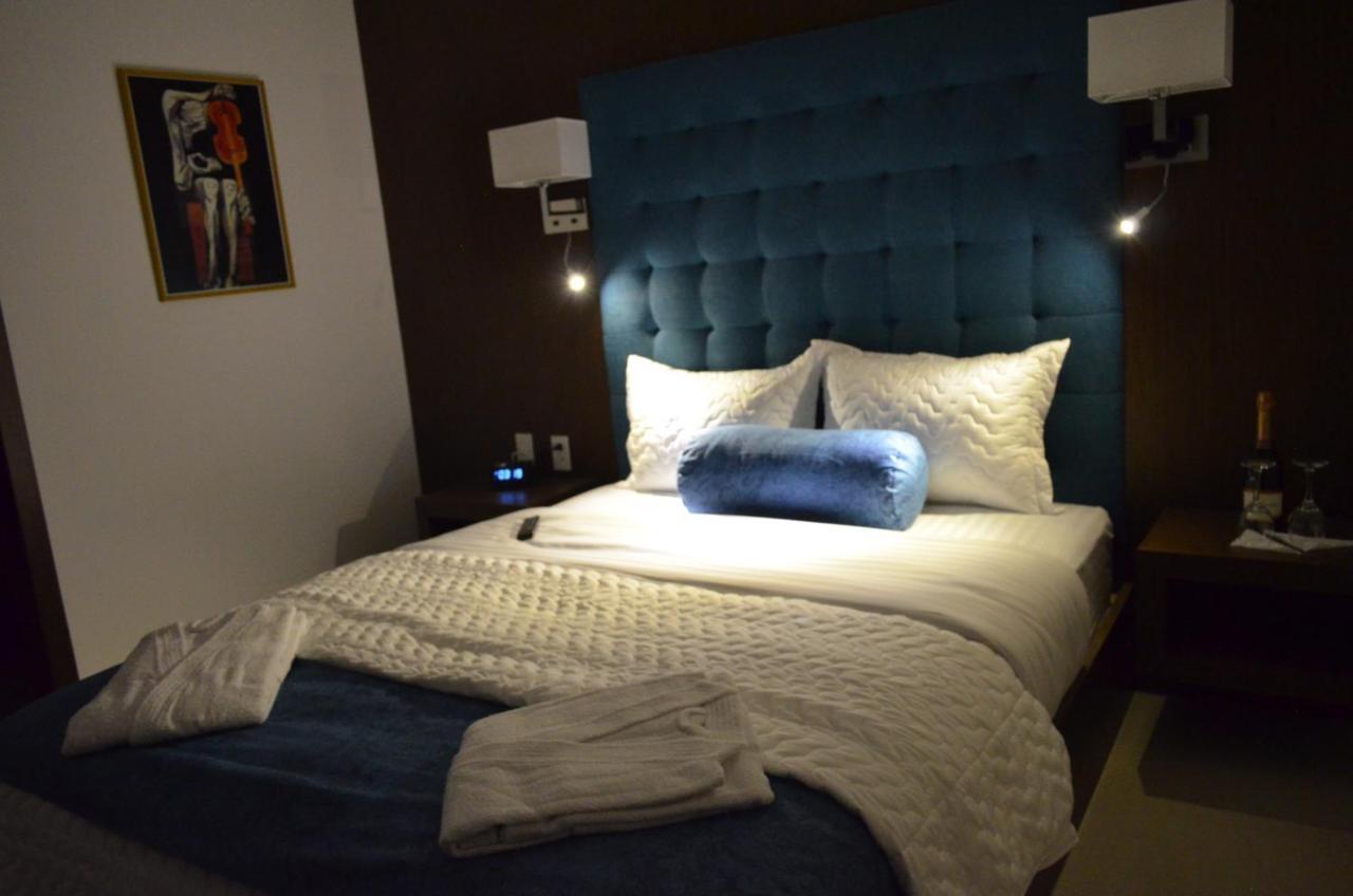 Hotel Gran Mariscal Кито Экстерьер фото